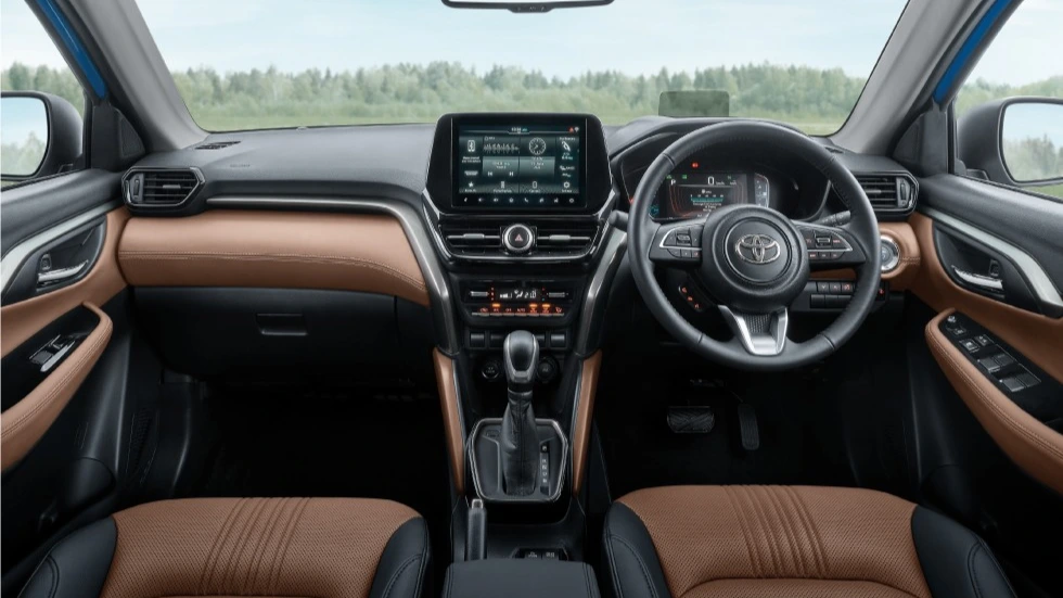 Toyota Urban Cruiser Hyryder 2025 interior
